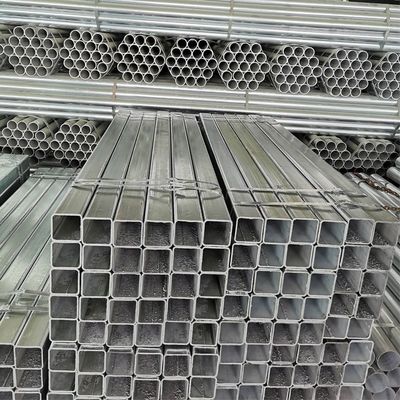 Veiligheid op de weg Warm gegalvaniseerd High Speed Steel Guardrail Square Post Standard AASHTO M-180