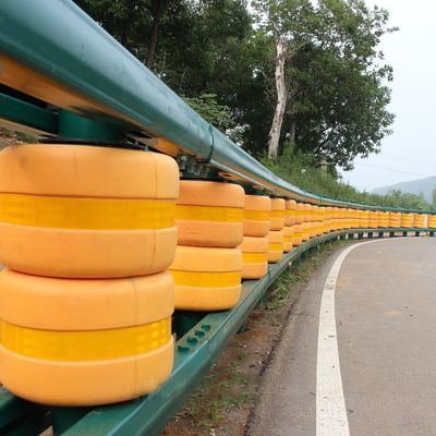 Rollerbarrels wegveiligheidsbarrière gegalvaniseerd hek voor verkeersveiligheid