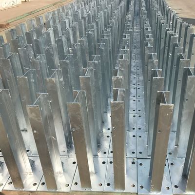 Hot-Dip gegalvaniseerd Highway Guardrail Flanche Post voor AASHTO M180 Outdoor Security