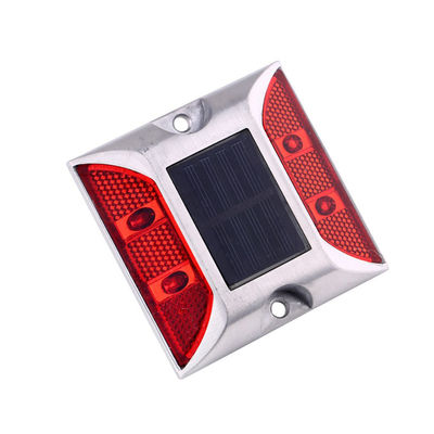 High Speed Traffic Road Cast Aluminium Solar Road Stud voor rode wegwaarschuwing