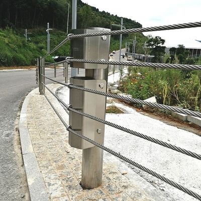 Veilig wegverkeer Kabelbarrière Stalen draad touw Beschermingsrails met aangepaste kleur