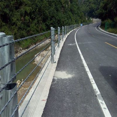 Veilig wegverkeer Kabelbarrière Stalen draad touw Beschermingsrails met aangepaste kleur
