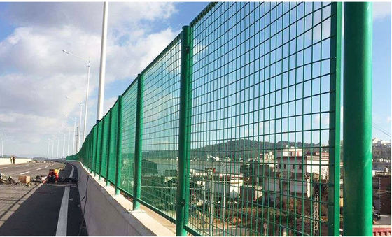 Gegalvaniseerde poeder gecoate anti-glare metalen gaas hek voor de snelweg in roestvrij staal