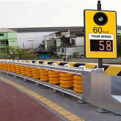Geel verkeersveiligheid Highway Roller Guardrail Stalen barrière met verbeterde duurzaamheid