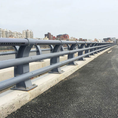 Standaard AASHTO M-180 Crash Barrier Protective Guardrail voor brugbescherming