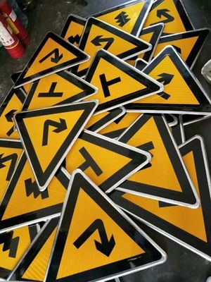Reflectieve tape 10cm-25cm Essentiële verkeersveiligheidstekens en -posten voor maat