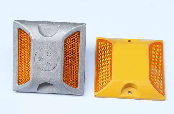 High Visible Cast Aluminium Road Stud voor verbeterde verkeersveiligheidsmaatregelen en zichtbaarheid