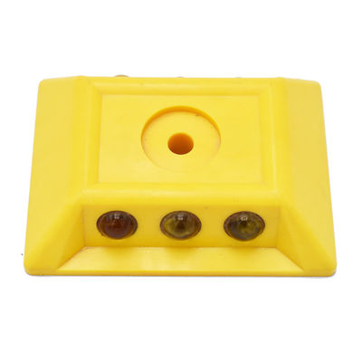 Verkeersveiligheid Plastic Cat Eye Reflector Road Stud voor de weg Cone Signal Traffic Control