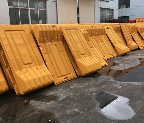 Buitenbeveiliging Plastic Road Safety Barrier Op maat gemaakte water gevulde