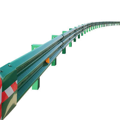 Op maat gemaakte wegveiligheid Flex Beam Steel Guardrail voor langdurige prestaties