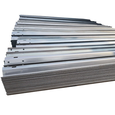 Q235B Q345B Staal W Beam Highway Guardrail Crash Barrier met AASHTO M-180 standaard