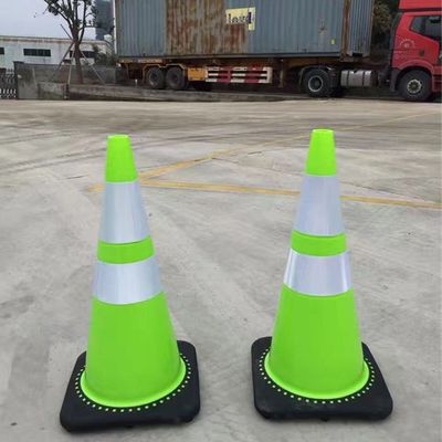 PE Plastic Road Cone Voor de veiligheid van het wegverkeer In opvallend oranje