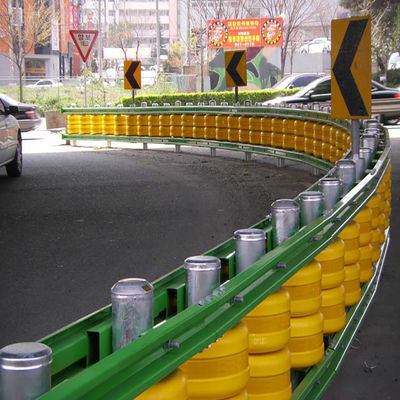 PU Foam Plastic Roller Barrels Design Geel Kleur Roadside Roller Crash Barrier