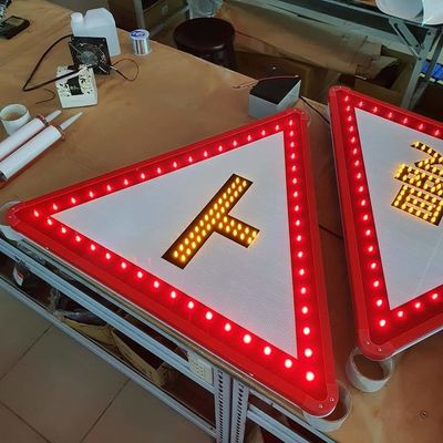 Op maat gemaakte reflecterende plaat verkeersveiligheidstekens met hoge zichtbaarheid