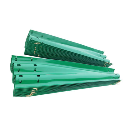 Highway Guardrail W-balken met warm gedompelde gegalvaniseerde coating en aangepaste lengte