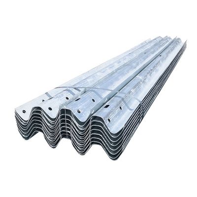 USA AASHTO-M180 Crash Barrier Guardrail met warm gegalvaniseerde koudgewalste technologie