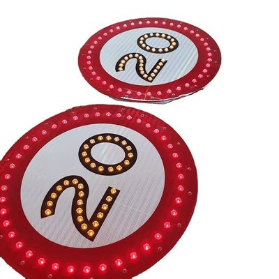 Op maat gemaakte reflecterende boodschappenbordwegwijzer Voor verkeersveiligheid 10cm-25cm reflecterend bandje