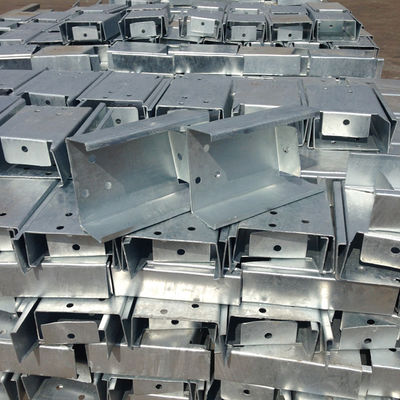 Gegalvaniseerde staal wegbeveiliging Rail Barrier Spacer Anti-corrosie voor de bescherming van de weg