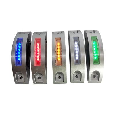 Wegstempelreflector met een hoge reflectiviteit in wit, geel, rood, blauw en groen