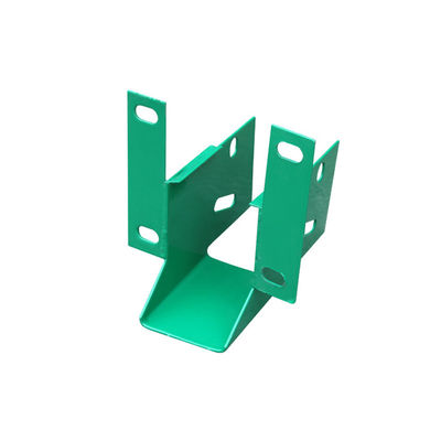 Veiligheid op de weg W Beam Guardrail met warm gedompelde gegalvaniseerde coating en aangepast ontwerp