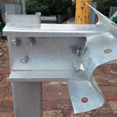 Verkeersveiligheid Hot-Dip gegalvaniseerd Highway Guardrail Spacer Q235 Q345 voor verkeersveiligheid