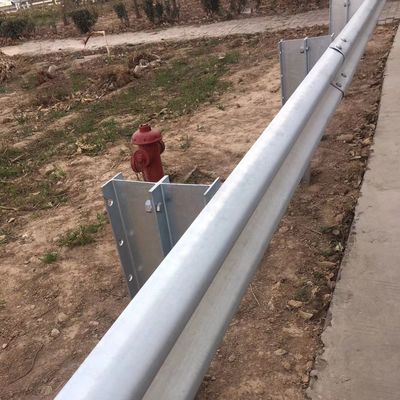 Q235 Q345 150*100*4.3*5.5mm Warm gegalvaniseerde wegrail H-post