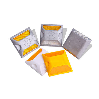 Highway Road Stud met gegoten aluminiummateriaal en rode blauwe gele witte groene LED-kleur