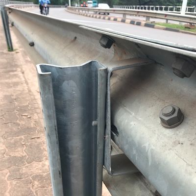 Gegalvaniseerde Q235 SJ235R Staal Highway Guardrail Sigma Post met aangepast ontwerp