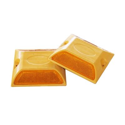 Wegwaarschuwing ABS Plastic Reflective Road Stud Verhoogde stoeprand Marker Road Spike