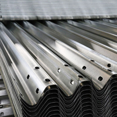 Highway Flex Beam Guardrail met AASHTO M-180 standaard en warm gegalvaniseerd koudgewalst