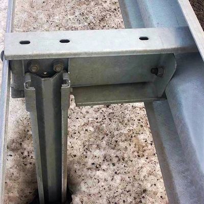Veiligheid op de weg Warm Dip Galvanized Sigma Post vervaardigd in voor Highway Guardrail
