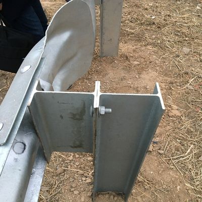 Veilig voor het wegverkeer H Post voor de beveiliging Zink gecoat gegalvaniseerd stalen wegrail