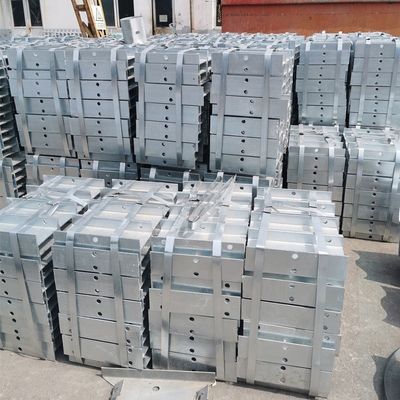 Hot-Dip gegalvaniseerd staal Highway Guardrail Spacer Met W-Beam Anti-Corrosion
