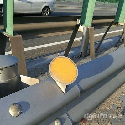 Highway Guardrail V-type reflector PVC veiligheidswaarschuwingspost voor verkeerscontrole