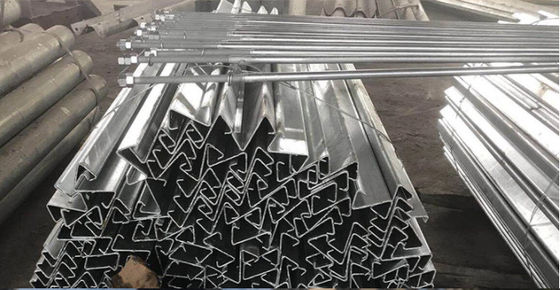 Ezy-Guard Smart Highway Guardrail Post Standard AASHTO M-180 voor buitenbeveiliging