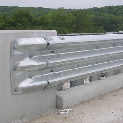 Warm gegalvaniseerd koud gewalste technologie aangepast Highway Guardrail Bridge Terminals End