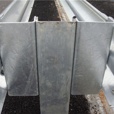 Highway Guardrail Spacer U-kanaal voor verkeersveiligheid en snelweg en spacer en post