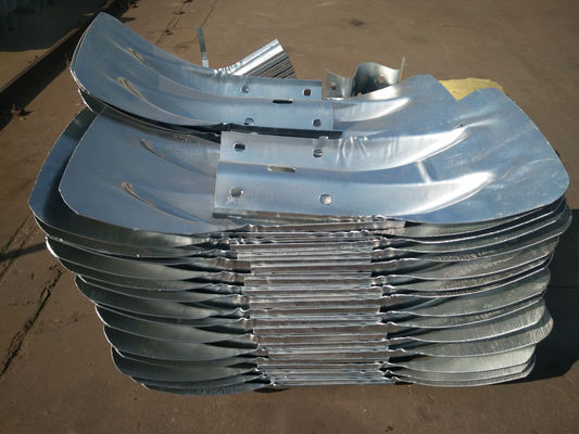 Fishtail Terminal End Q235 Q345 Steel Guard Rail voor Highway Guardrail Op maat gemaakte grootte