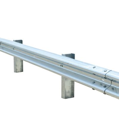 AASHTO M-180 W Beam/Thiry Beam Highway Guardrail Traffic Barrier voor aangepaste behoeften