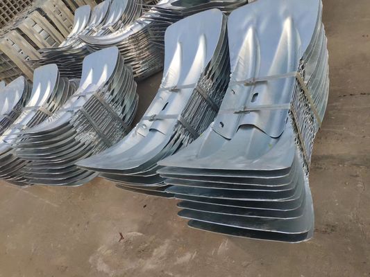 Gepersonaliseerde grootte Fishtail Terminal Eind gegalvaniseerd Highway Guardrail Eindvleugels voor buitenbeveiliging