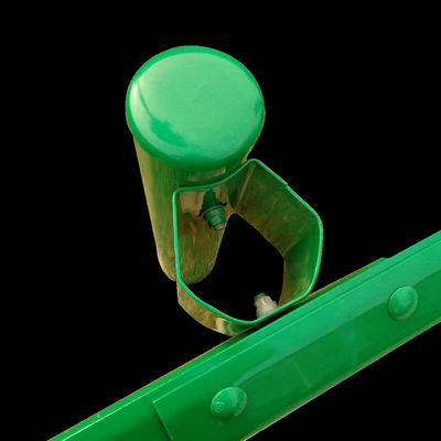 Hot Dip gegalvaniseerd R-post en Spacer Steel Guardrail Post voor corrosiebestendigheid