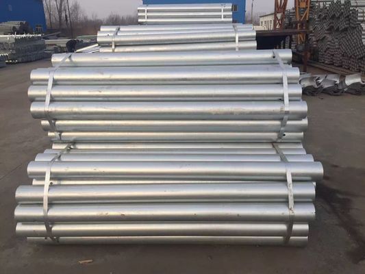 Hot Dip gegalvaniseerd R-post en Spacer Steel Guardrail Post voor corrosiebestendigheid