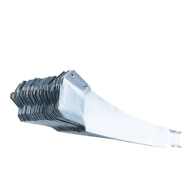 Gepersonaliseerde Warm Dip gegalvaniseerde Highway Guardrail Wings Buffer End voor buitenbeveiliging