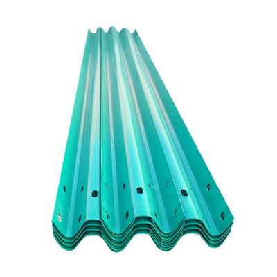 Warm gegalvaniseerd koudgewalste technologie Highway Guardrail met aangepaste zinkcoating