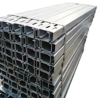 Buitenbeveiliging Standard Highway Guardrail Post met Hot Dip gegalvaniseerde C-posten
