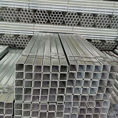 Makkelijk te monteren 4x4 gegalvaniseerde vierkant metaal hek post voor Highway Guardrail