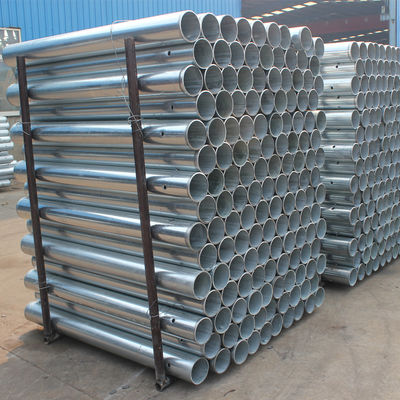Hot Dip Galvanized Highway Guardrail Ronde post voor sterk en veilig barrière systeem