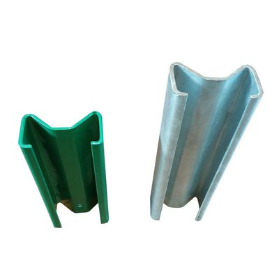 AASHTO M-180 warm gedompelde gegalvaniseerde metalen beveiligingsrail Sigma Post voor wegbouw