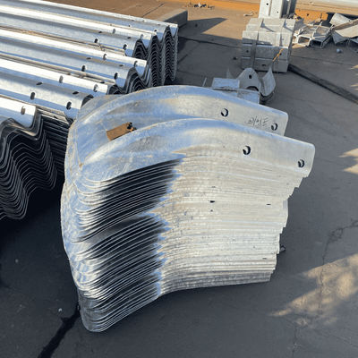 Warm gedompeld gegalvaniseerd AASHTO M180 Standard Steel Guardrail Fishtail End voor verkeersveiligheid