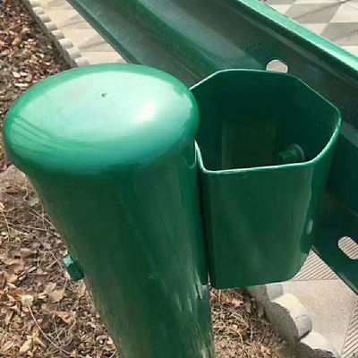 Veiligheid op de weg gegalvaniseerd staal rond nieuwel post met een anti-corrosie coating behandeling
